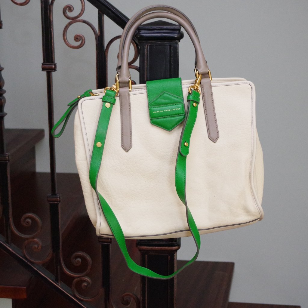 Marc By Marc Jacobs Crossbody Cream / Green / Gray Leather Shoulder Bag